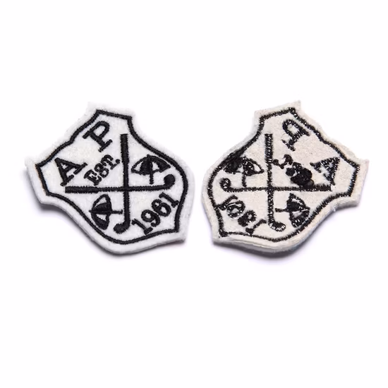 Wholesale Price Custom Design Iron-on Animal Embroidered Patches for Cloth/Cap